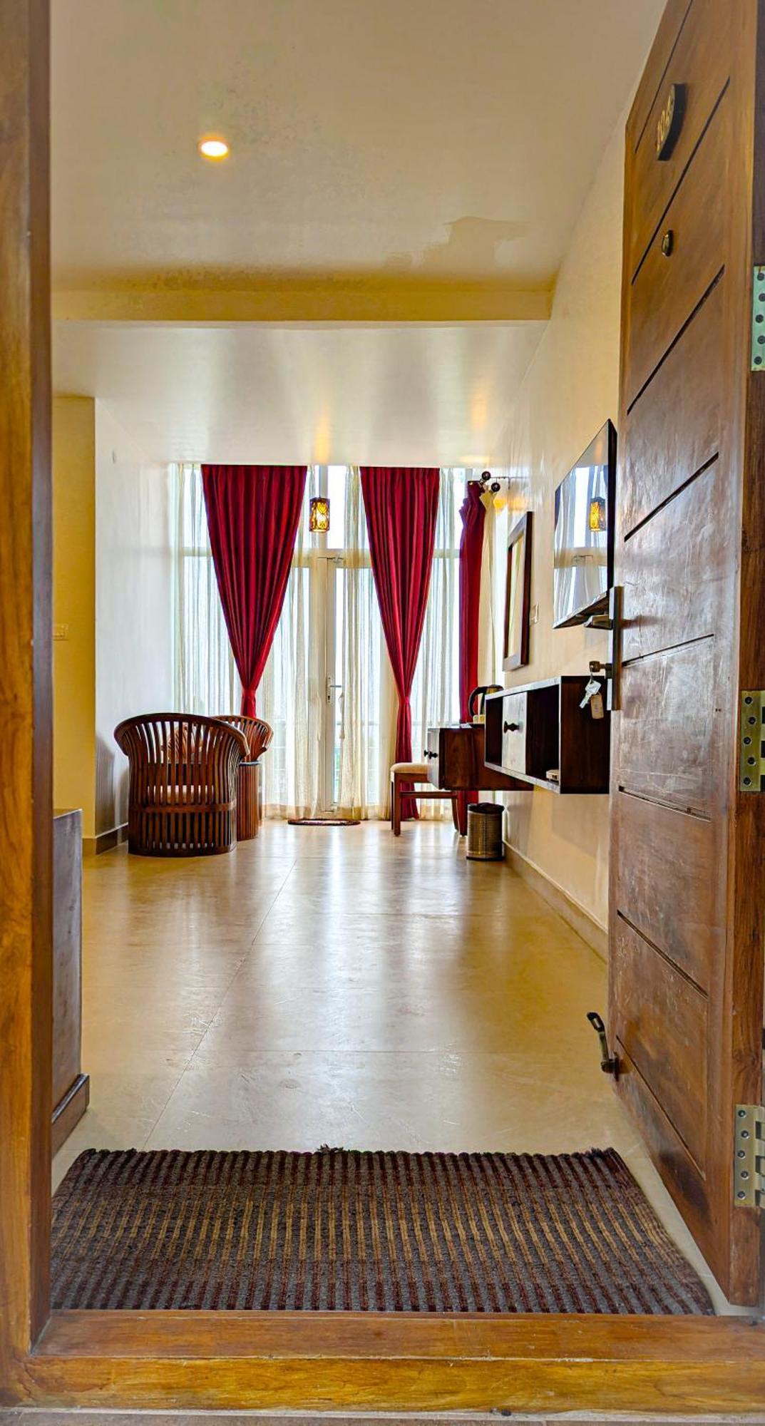 Valley View Inn, Котагири Екстериор снимка